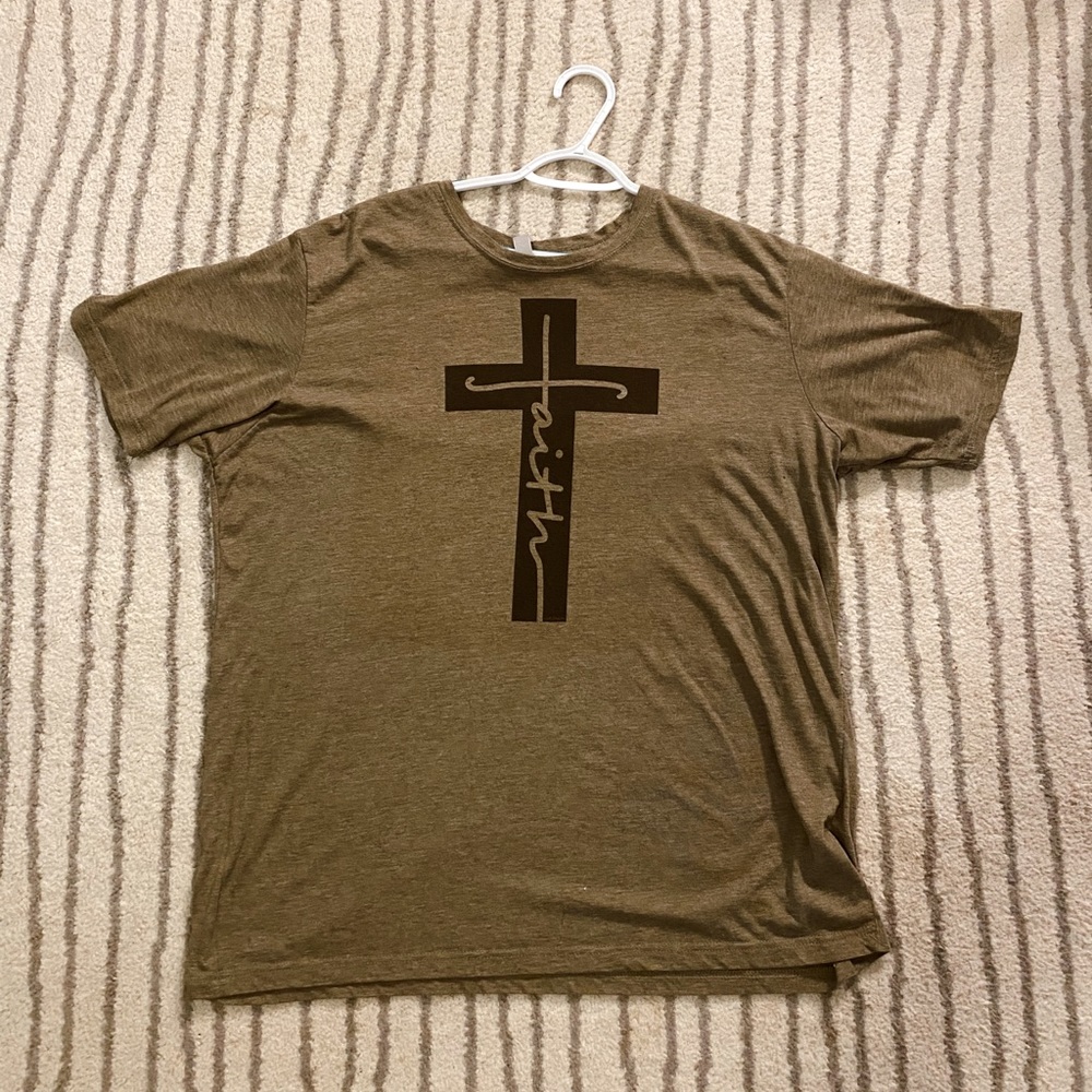 Size 2XL shirt!